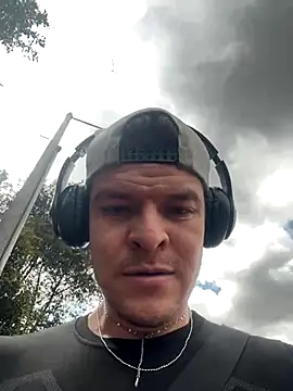 Snapshot of Nick_juniorrx chatting on November 7, 3:34 pm Nick juniorrx online show from November 7, 3:34 pm