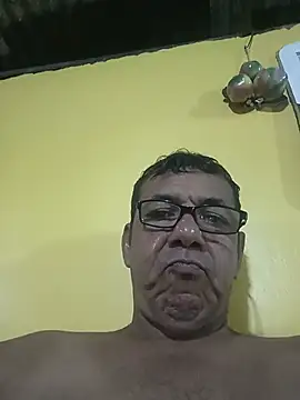 bruno 324278 online show from May 11, 4:40 am