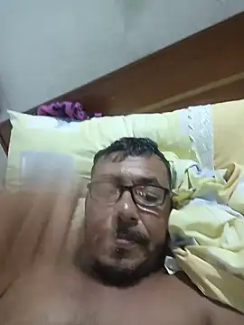 Snapshot of bruno_324278 chatting on June 18, 2:32 pm bruno 324278 online show from June 18, 2:32 pm