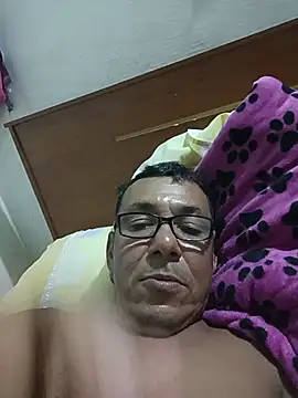 Snapshot of bruno_324278 chatting on June 25, 9:19 pm bruno 324278 online show from June 25, 9:19 pm