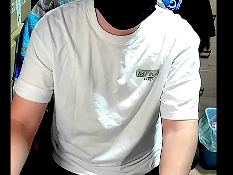 Snapshot of kk05483 chatting on February 10, 5:17 pm kk05483 online show from February 10, 5:17 pm