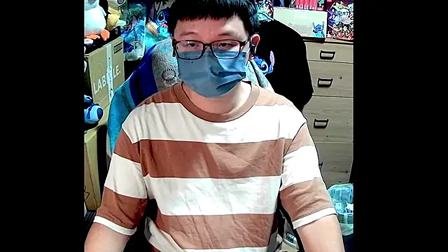 Snapshot of kk05483 chatting on February 23, 4:04 pm kk05483 online show from February 23, 4:04 pm