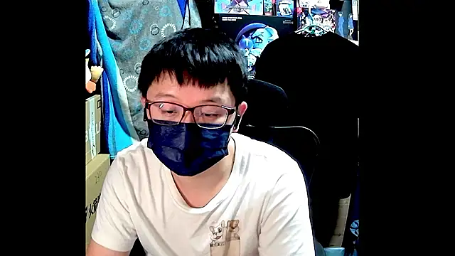 Snapshot of kk05483 chatting on March 10, 4:45 pm kk05483 online show from March 10, 4:45 pm