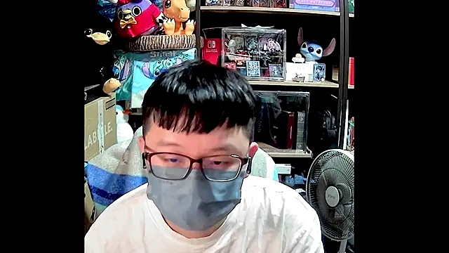 Snapshot of kk05483 chatting on May 7, 4:23 pm kk05483 online show from May 7, 4:23 pm