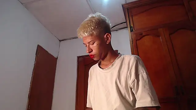 Tessachains 2  online show from February 28, 12:06 pm