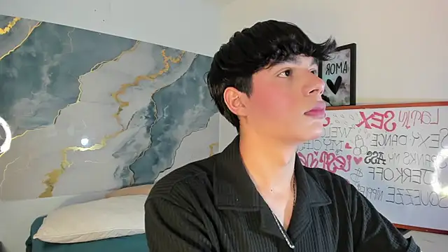 Isaac Kurtt online show from November 11, 7:36 pm