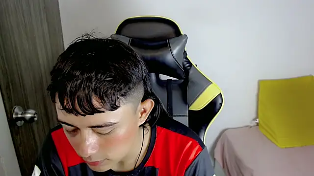 Tatann 18 online show from November 11, 8:53 pm