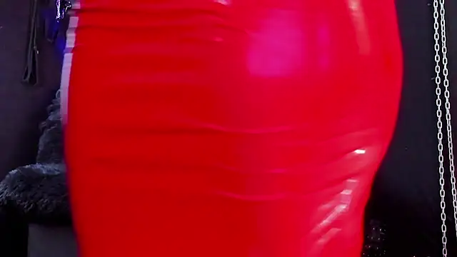 Snapshot of KatrinaStone chatting on February 18, 6:15 pm KatrinaStone online show from February 18, 6:15 pm