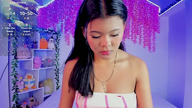  hanna sky online show from November 10, 6:18 pm