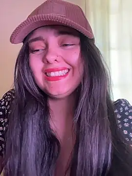 candicewest  online show from May 24, 4:45 pm