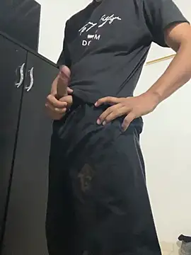 Snapshot of Abismo202 chatting on November 8, 12:11 am Abismo202 online show from November 8, 12:11 am