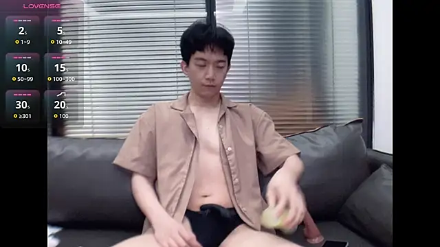 CouplingCry online show from January 8, 1:46 pm