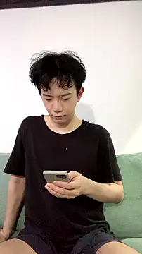 Snapshot of CouplingCry chatting on July 31, 5:40 am CouplingCry online show from July 31, 5:40 am
