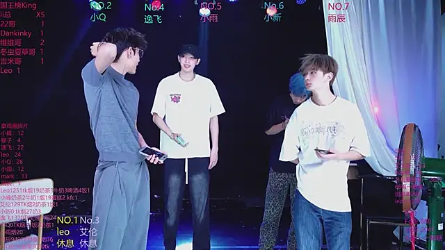 Snapshot of AAA-winner chatting on June 14, 2:35 am AAA-winner online show from June 14, 2:35 am