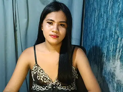 Snapshot of Rema_thebigcock chatting on July 11, 11:35 am Rema thebigcock online show from July 11, 11:35 am