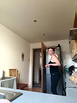 Snapshot of pervimilf chatting on January 16, 12:20 pm pervimilf online show from January 16, 12:20 pm