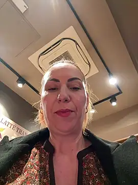 Snapshot of pervimilf chatting on February 16, 10:22 am pervimilf online show from February 16, 10:22 am