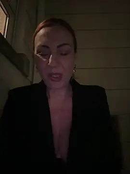 Snapshot of pervimilf chatting on February 21, 11:28 pm pervimilf online show from February 21, 11:28 pm