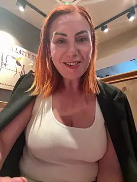 Snapshot of pervimilf chatting on May 14, 9:27 am pervimilf online show from May 14, 9:27 am