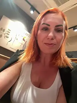 Snapshot of pervimilf chatting on June 8, 9:20 am pervimilf online show from June 8, 9:20 am