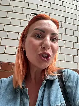 Snapshot of pervimilf chatting on June 18, 9:36 am pervimilf online show from June 18, 9:36 am