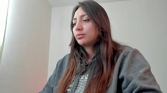 LilyGarcia online show from May 28, 5:10 pm