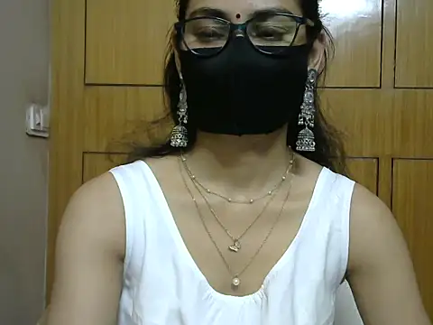 Fairy Pie online show from March 3, 9:31 pm