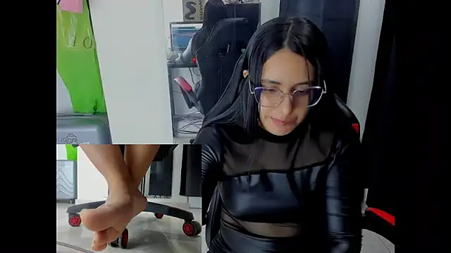 queen findom1 online show from December 14, 2:50 am