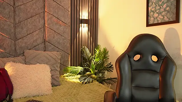 AuroraLanee  online show from December 22, 7:33 pm