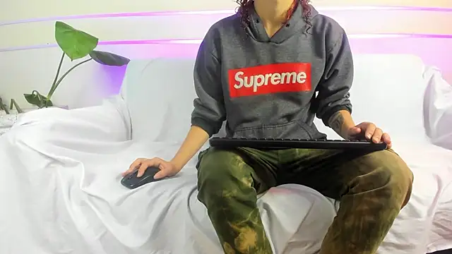 AliceMadnes online show from March 24, 12:32 pm