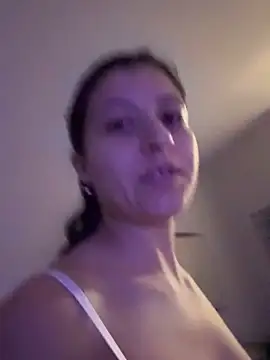 Snapshot of SaintNina chatting on November 29, 4:37 am SaintNina online show from November 29, 4:37 am