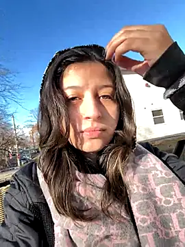 Snapshot of SaintNina chatting on December 1, 6:35 pm SaintNina online show from December 1, 6:35 pm