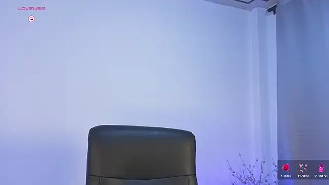 MissEmma   online show from November 19, 8:31 pm