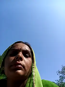 Snapshot of CUTE_V_SEXY chatting on November 11, 5:51 am CUTE V SEXY online show from November 11, 5:51 am