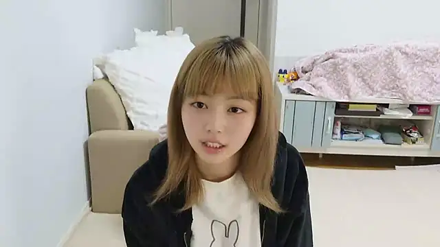  sizuku new online show from December 4, 11:35 pm