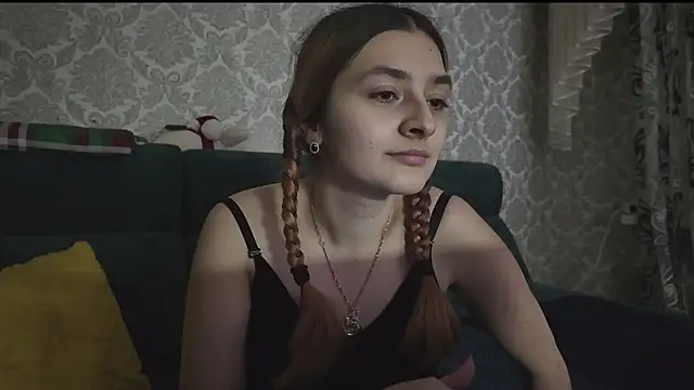 SweetLiaison online show from February 20, 6:08 pm