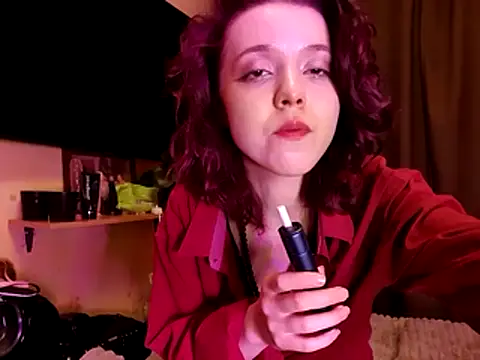 Snapshot of violetwitch chatting on November 14, 1:04 am violetwitch online show from November 14, 1:04 am