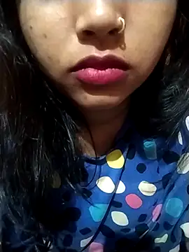 Sexy Divya   online show from April 7, 11:48 pm