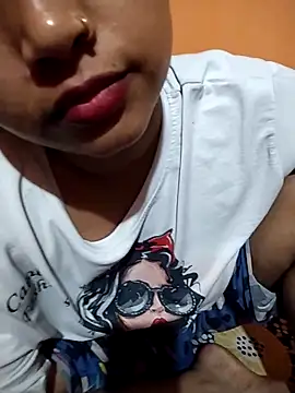 Snapshot of Sexy_Divya__ chatting on April 23, 6:10 pm Sexy Divya online show from April 23, 6:10 pm