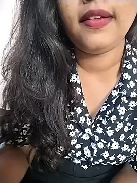Snapshot of Sexy_Divya__ chatting on May 1, 4:50 am Sexy Divya online show from May 1, 4:50 am