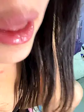 Snapshot of KK583 chatting on November 17, 9:48 am KK583 online show from November 17, 9:48 am