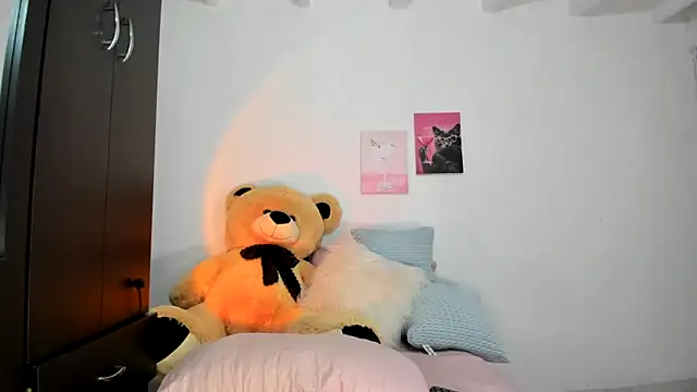 caro gemm online show from March 25, 4:18 am