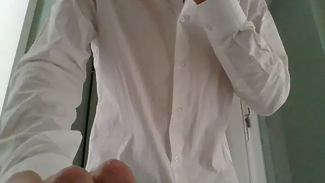 Snapshot of CuteDaddy92 chatting on November 24, 9:20 am CuteDaddy92 online show from November 24, 9:20 am