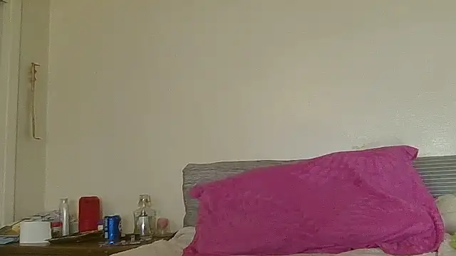 nikkibae33 online show from February 8, 8:23 pm