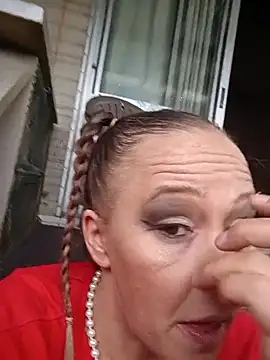 nikkibae33 online show from April 6, 9:49 pm