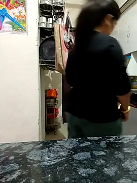 Snapshot of Cutegirl_789 chatting on November 20, 12:38 pm Cutegirl 789 online show from November 20, 12:38 pm