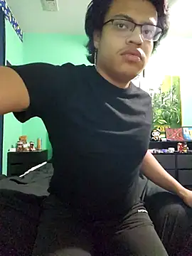 Snapshot of Crypticfreak50 chatting on November 9, 12:42 am Crypticfreak50 online show from November 9, 12:42 am