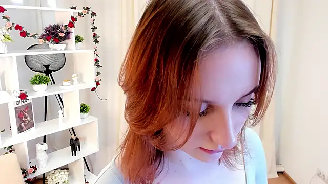 Snapshot of OpheliaSalotti chatting on November 8, 7:41 am OpheliaSalotti online show from November 8, 7:41 am