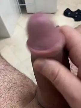 Snapshot of BelCazzo91 chatting on November 11, 7:25 pm BelCazzo91 online show from November 11, 7:25 pm