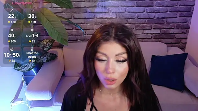 Heidy palmer online show from December 1, 8:14 pm